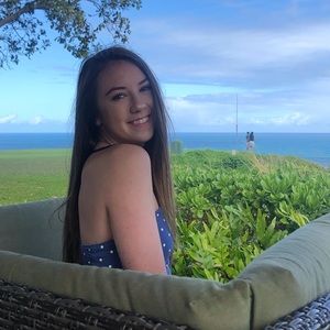 Meet your Posher, Brianna